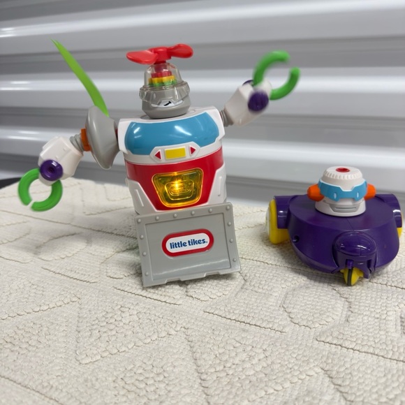 Vintage Little Tikes Robot And Friend - Picture 1 of 3